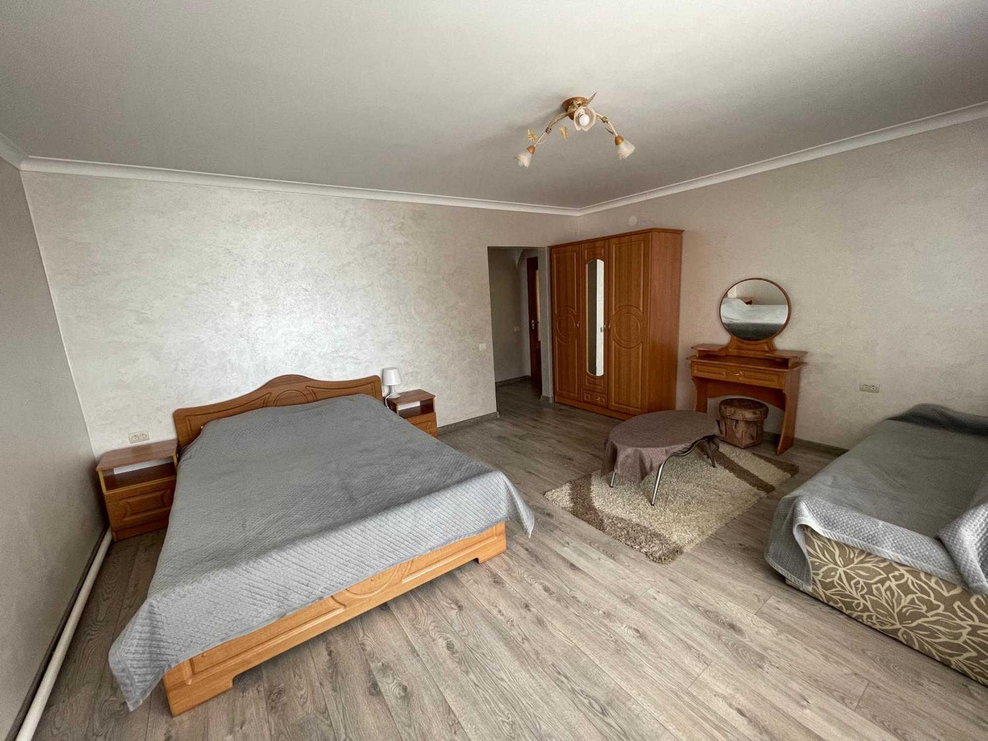 У Оксани Hotel Solochyn Exterior photo